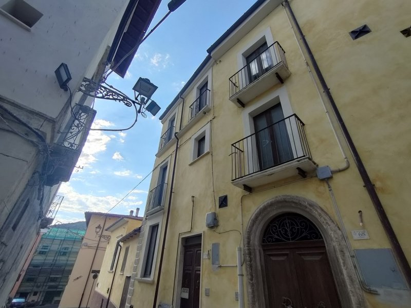 Casa independiente en Bussi sul Tirino