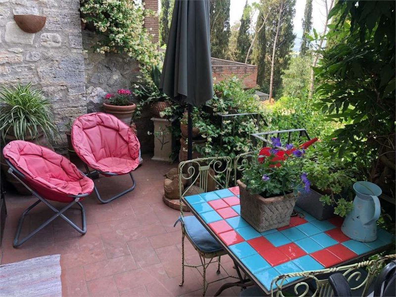 Apartment in Todi