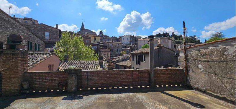 Wohnung in Todi