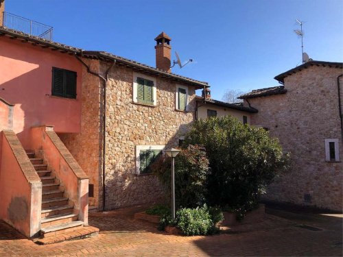 Apartamento en Todi