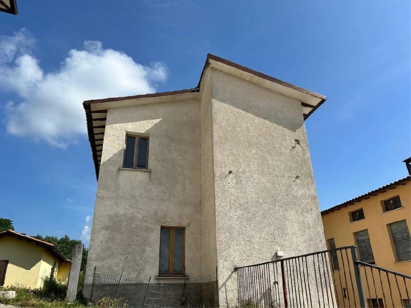 Maison individuelle à Gualdo Tadino