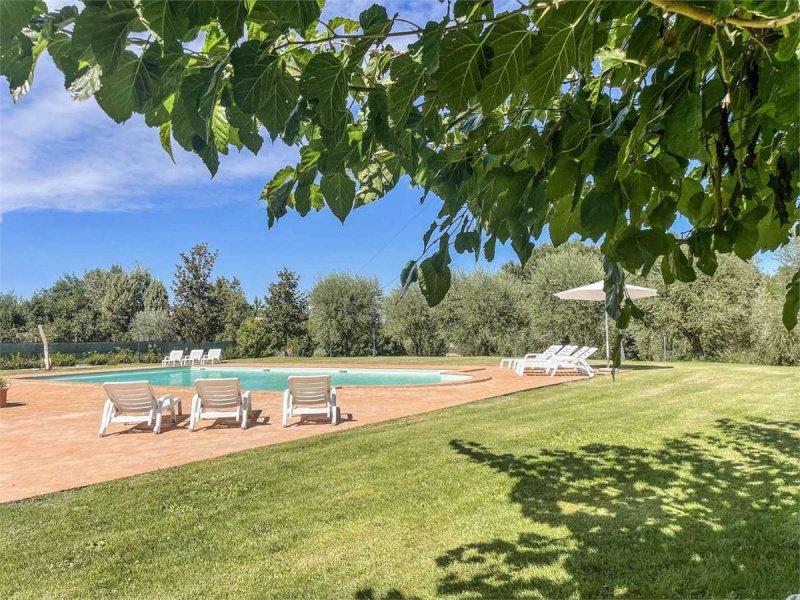 Villa a Fratta Todina