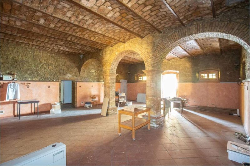 Коммерческая недвижимость в Ассизи