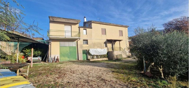 Casa independiente en Massa Martana