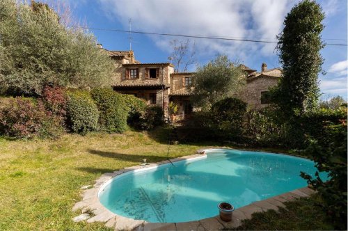 Ferme à Todi