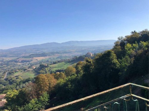 Appartement in Todi