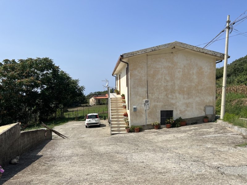 Casa independiente en Fiumefreddo Bruzio