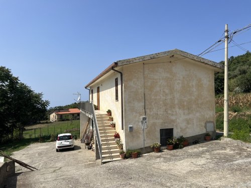 Casa independiente en Fiumefreddo Bruzio