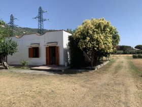 Особняк в Фьюмефреддо-Бруцио