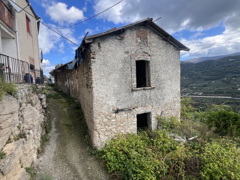 Casa di campagna a Cleto