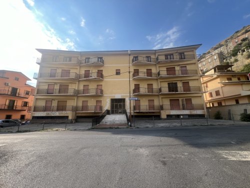 Крыша/земля в Амантея