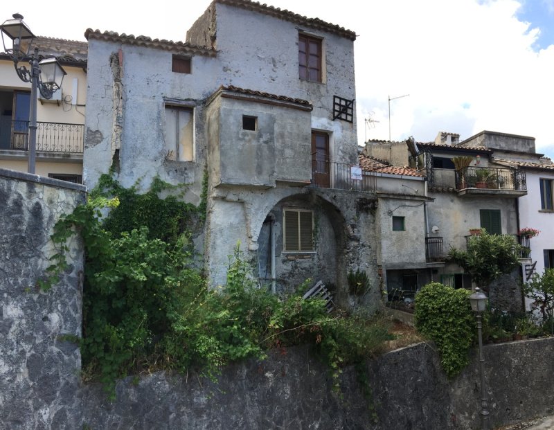 3 Bedrooms Top-to-bottom house for sale in Longobardi [813315] | Gate-away®