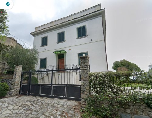 Вилла в Фара-ин-Сабина