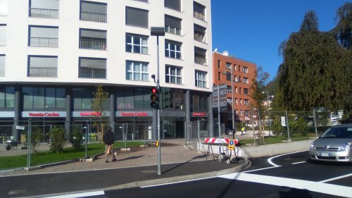 Local commercial à Côme