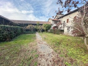 Casa independiente en Parona