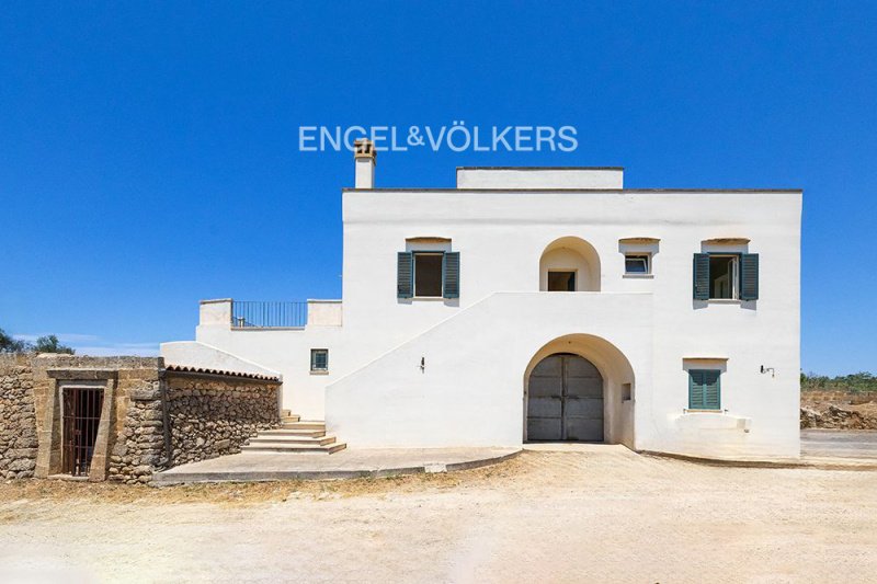 阿莱齐奥石砌农庄