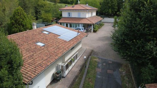 Villa a Ozzano dell'Emilia