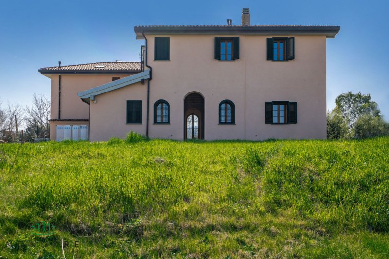 Villa en Castel San Pietro Terme