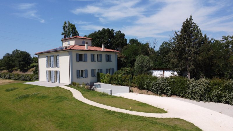 Moradia em Ozzano dell'Emilia