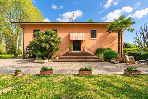 Villa en Castenaso