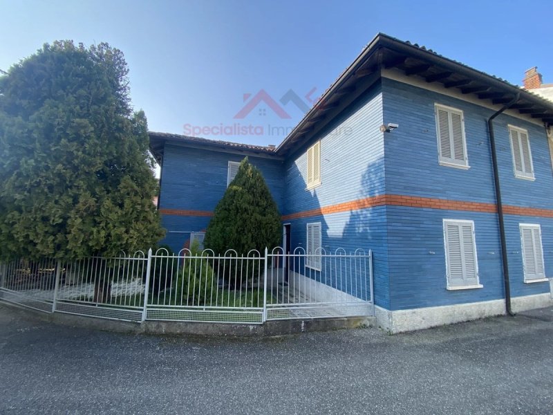 Moradia em Casteggio