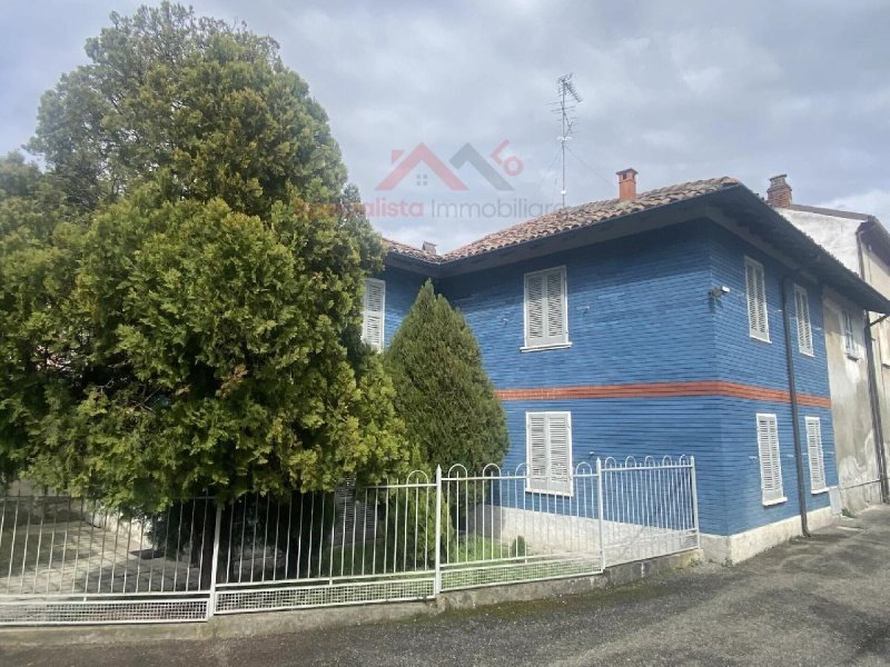 Moradia em Casteggio