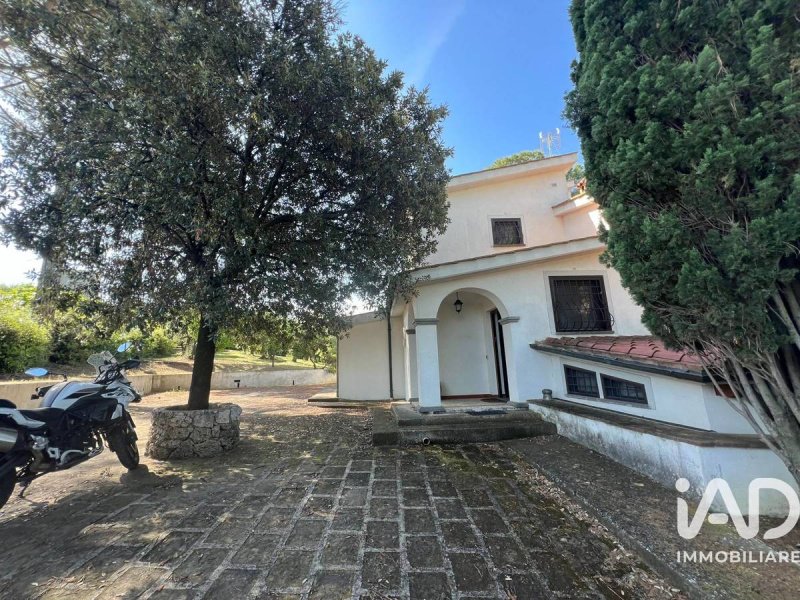 Villa en Mentana