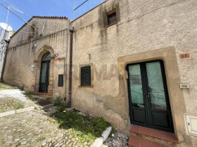 Maison jumelée à Grassano