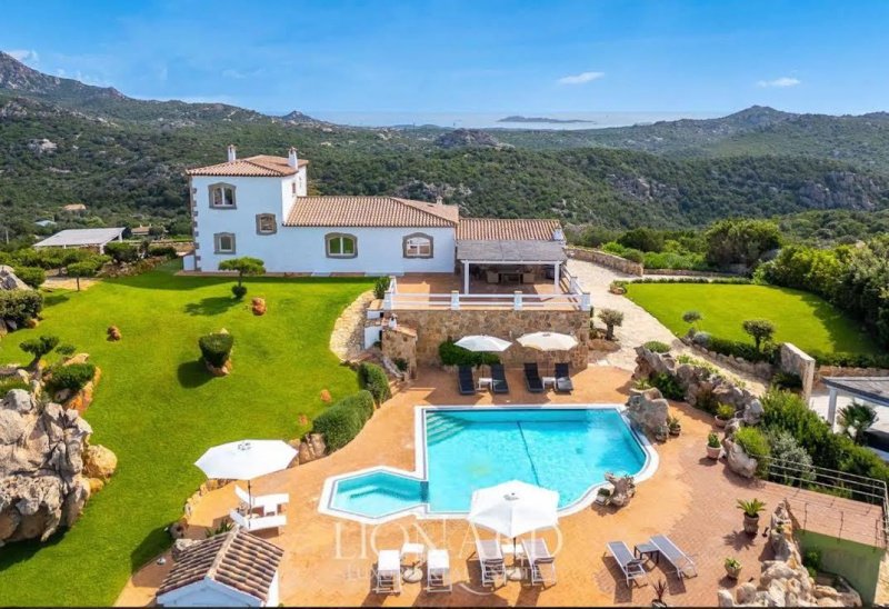 7 Bedrooms Villa for sale in Olbia [797541] | Gate-away®