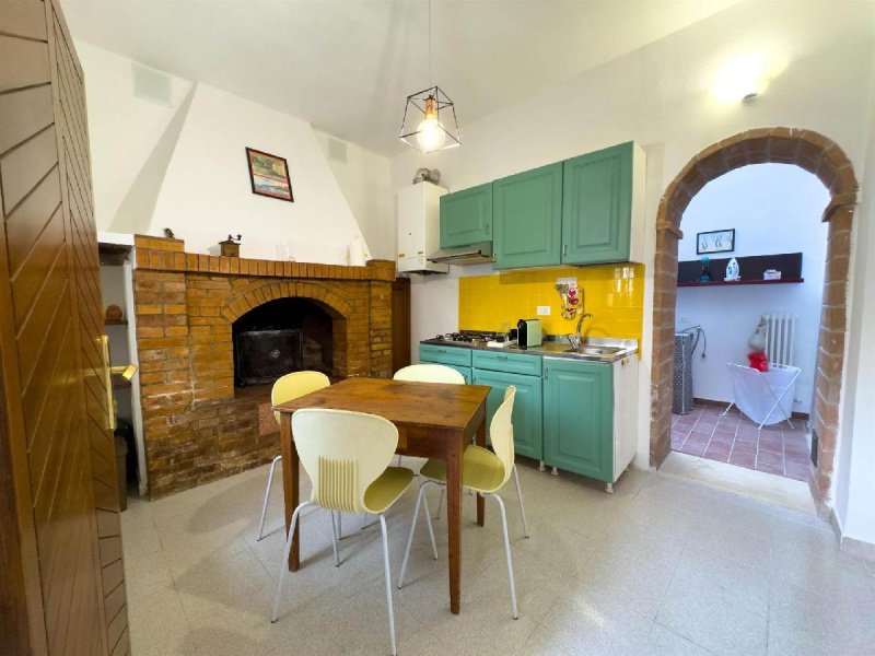 滨海蒙特韦尔迪公寓