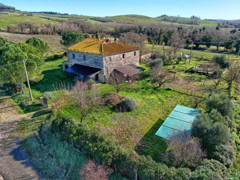 Ferme à Montecatini Val di Cecina