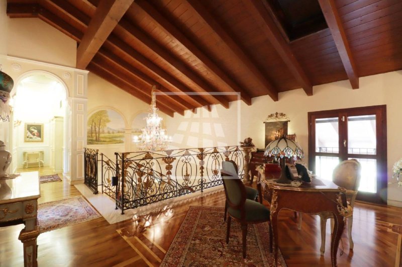 Villa in Reggio Emilia