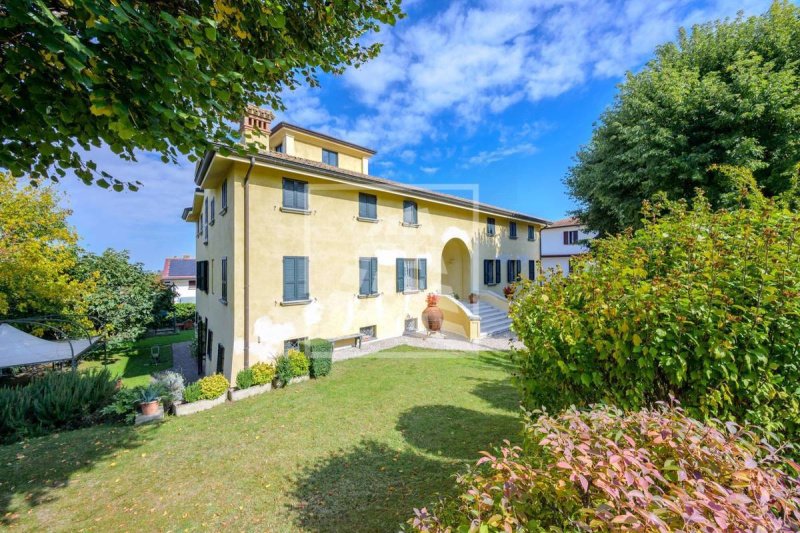 Casa indipendente a Quattro Castella