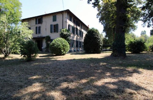 Casa di campagna a Cavriago
