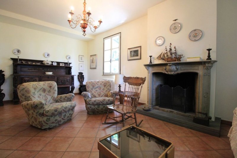 夸特罗卡斯泰拉独栋房屋