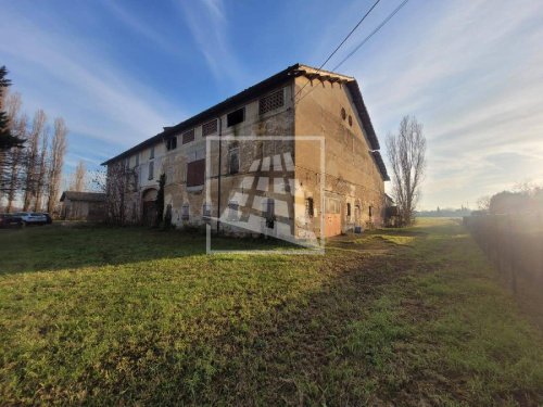Casa indipendente a Reggio nell'Emilia