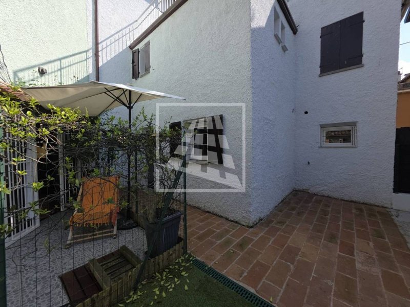 Casa indipendente a Reggio nell'Emilia