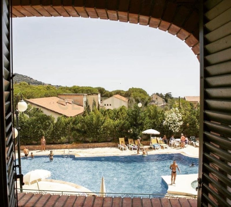 Отель в Николози