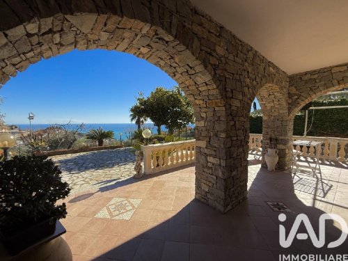 Villa à Cipressa