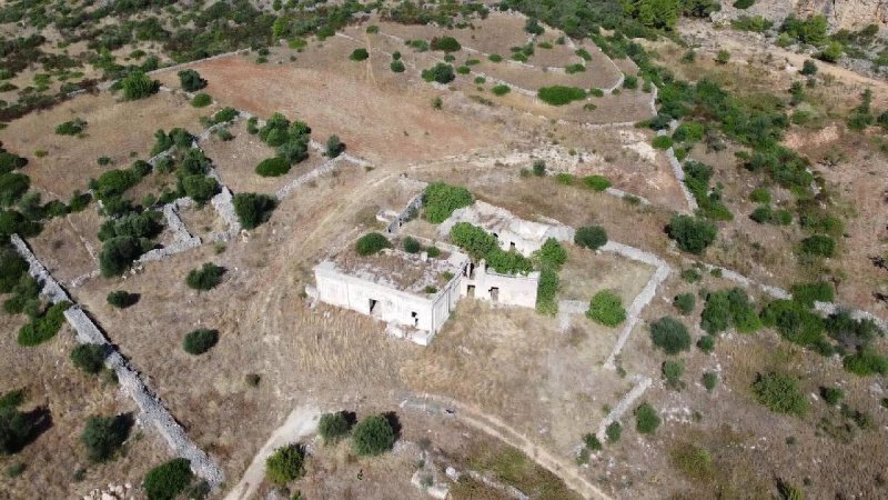 Klein huisje op het platteland in Statte