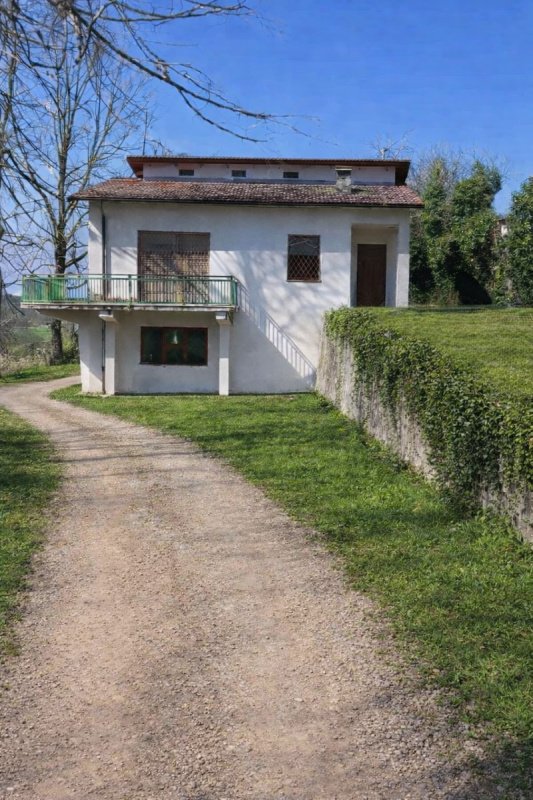 Casa independiente en Monteu Roero