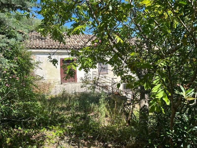 Huis in Civitella Casanova
