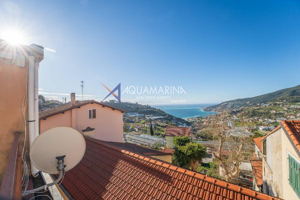 3 bedrooms villa, 117 m² Sanremo, Imperia (province)