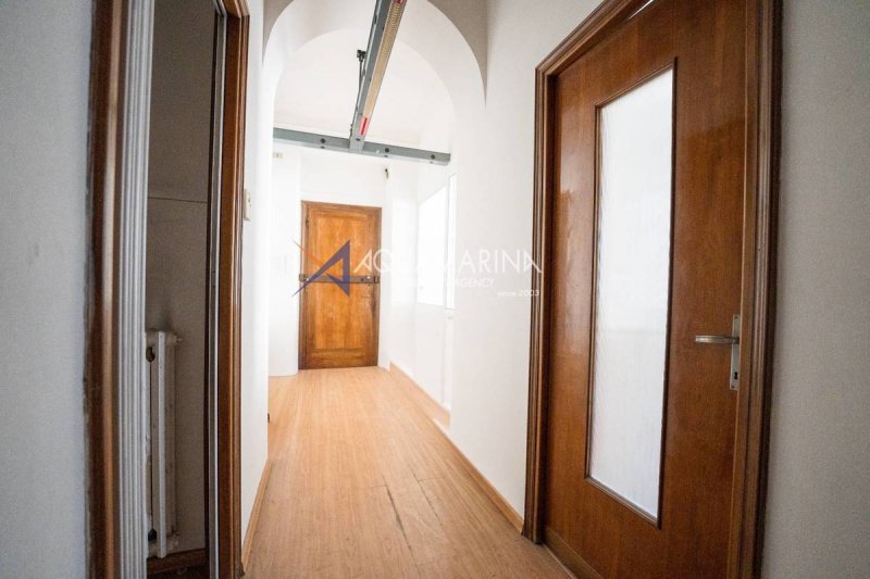 Apartamento em Sanremo