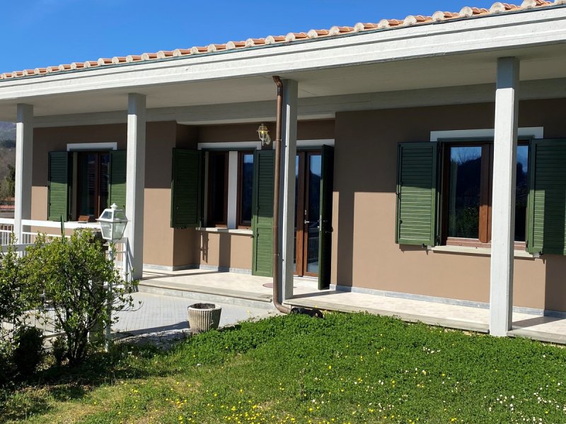 Villa in Piazza al Serchio