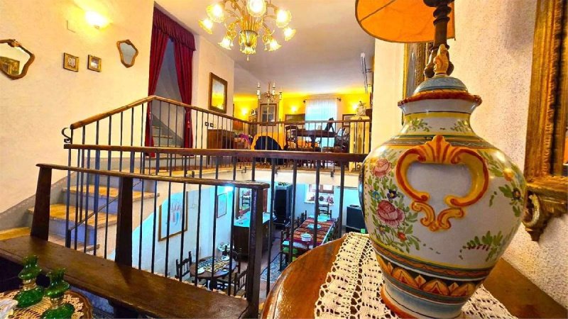 4 Bedrooms Farmhouse for sale in Corciano [801395] | Gate-away®