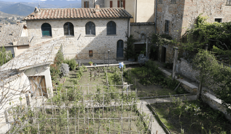 Casa en Montone