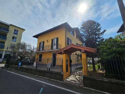 Villa in Appiano Gentile