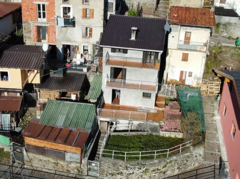 Half-vrijstaande woning in Cavargna