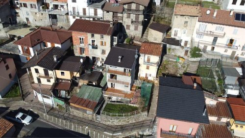 Half-vrijstaande woning in Cavargna